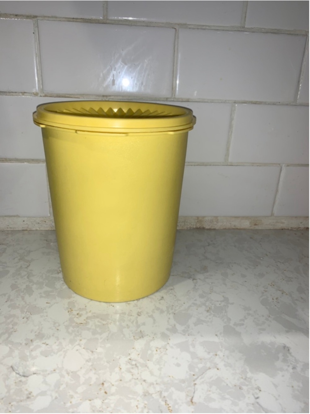 Tupperware Yellow Food Storage Container One Size - Picture 2 of 10
